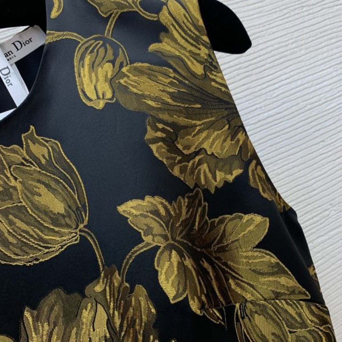 DIOR スーパーコピー ワンピース ロゴ 超レアな入手困難品 ディオール
