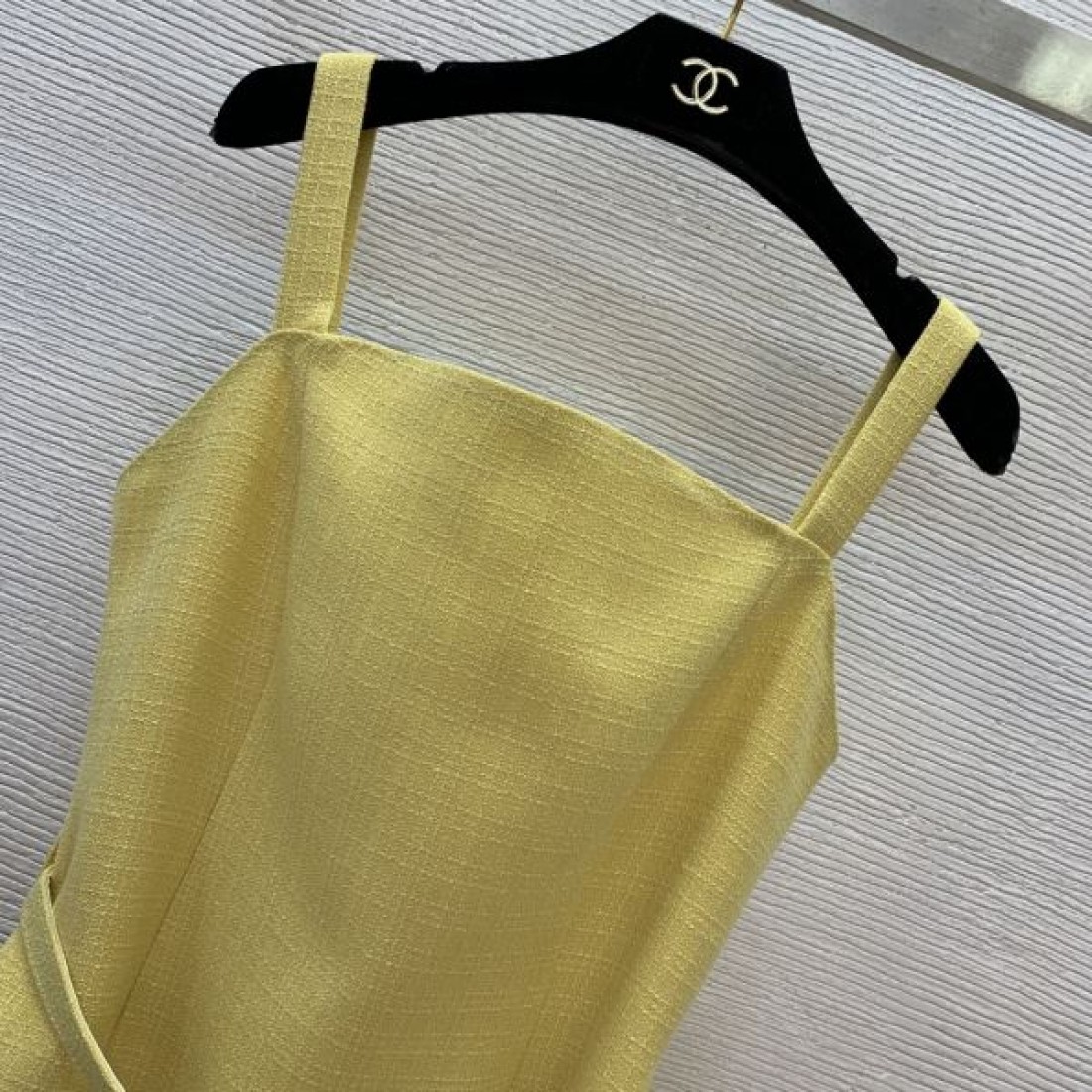 ディオール スーパーコピー ワンピース ロゴ 超レアな入手困難品 DIOR