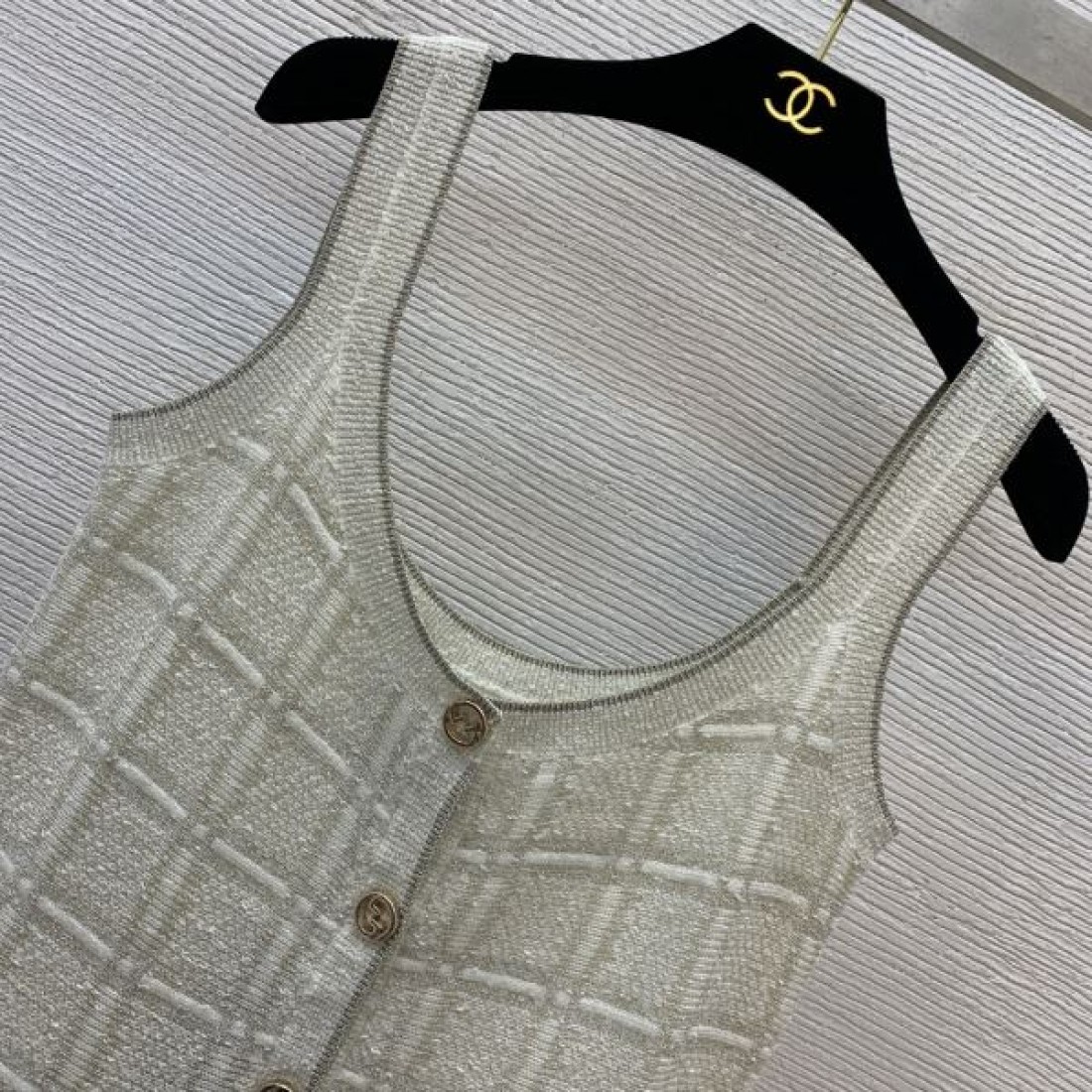 GUCCI スーパーコピー ワンピース ロゴ 最新先取りおしゃれなロゴ入り グッチ