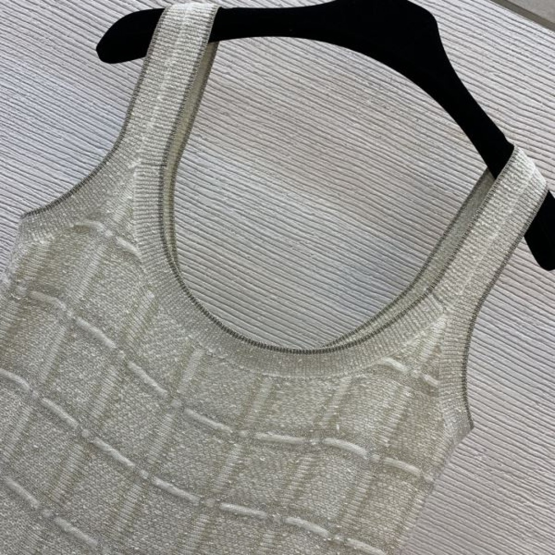 GUCCI スーパーコピー ワンピース ロゴ 最新先取りおしゃれなロゴ入り グッチ