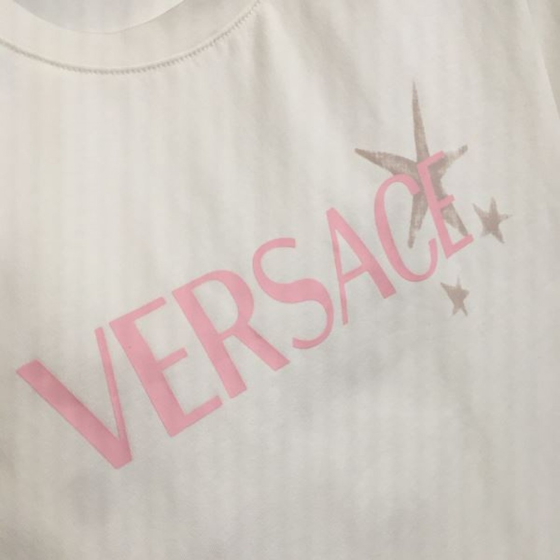 VERSACE ヴェルサーチェ コピー 上下セット 快適でおしゃれなシルエット