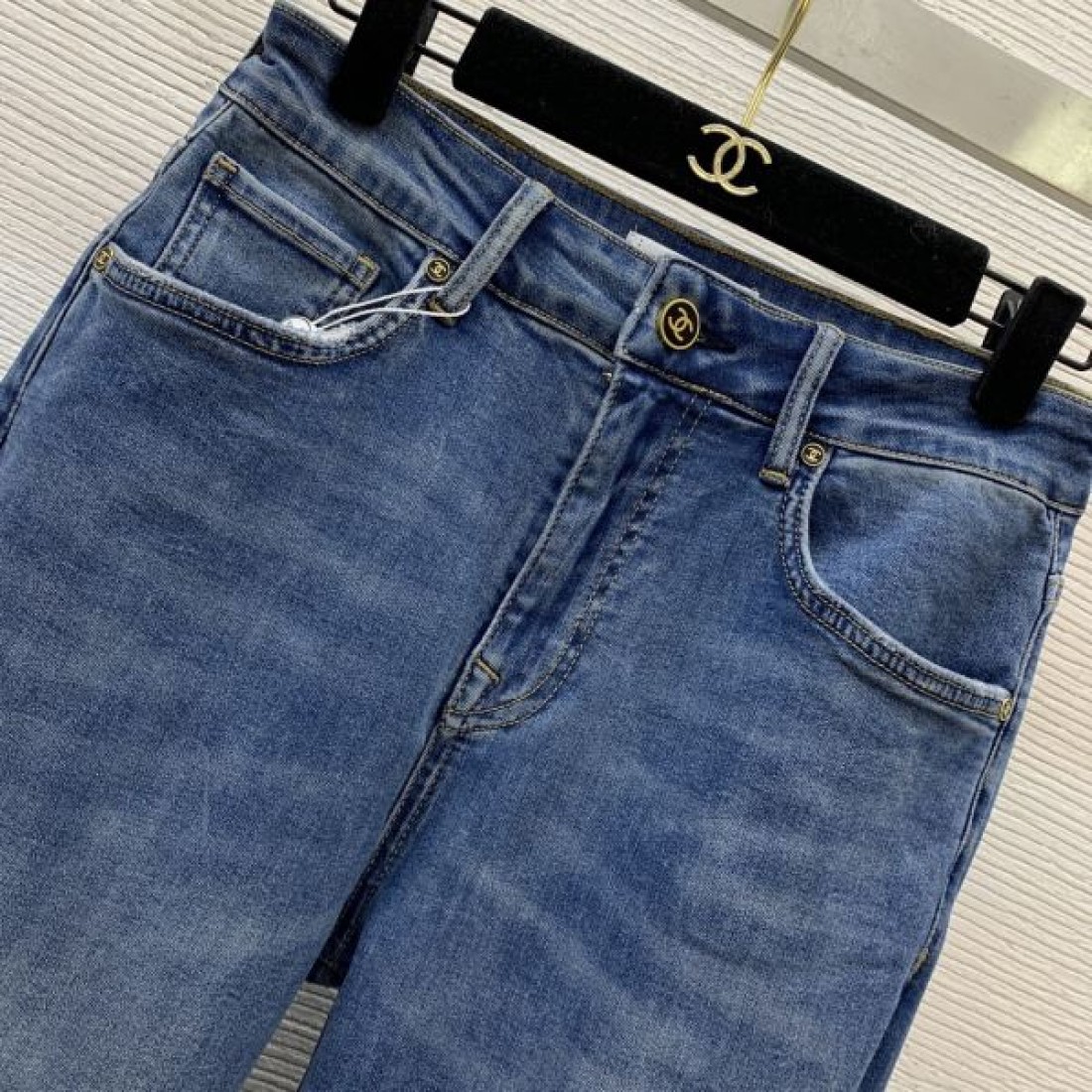  CHANEL シャネル コピー カジュアルパンツ 快適でモダンなスタイル
