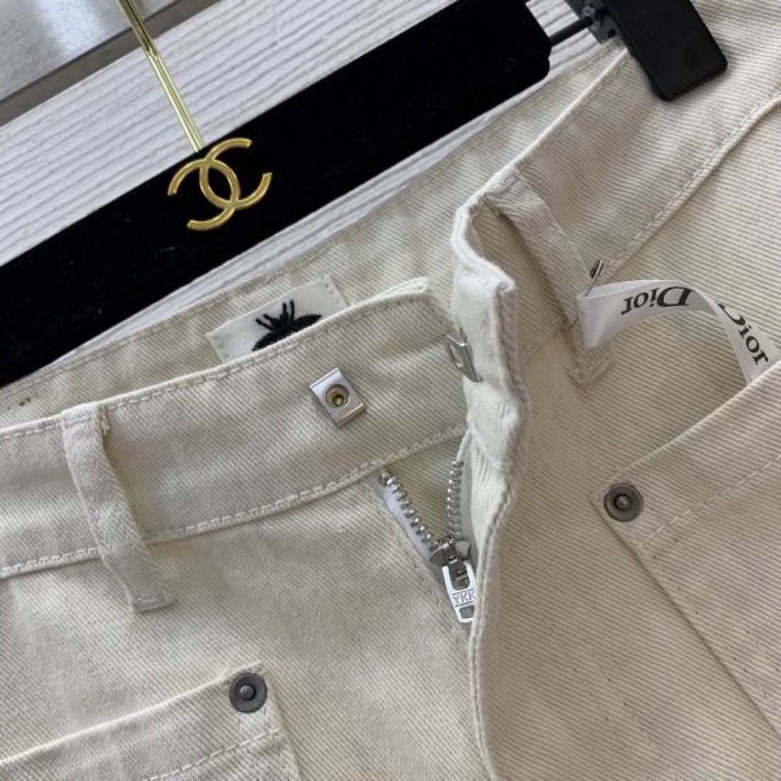 DIOR スーパーコピー ジーンズ お洒落 注目人気 ファッション ディテール