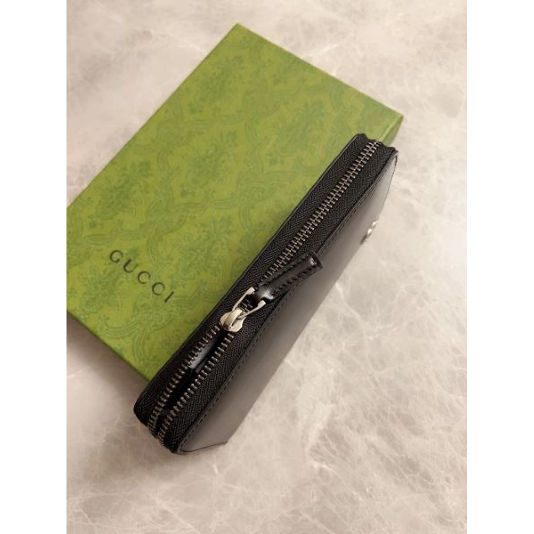 大人カジュアルに GUCCI グッチ コピー 長財布 早い者勝ち