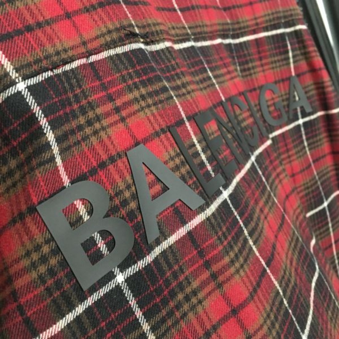 BALENCIAGA バレンシアガ コピー 長袖シャツ スタイリッシュで洗練された