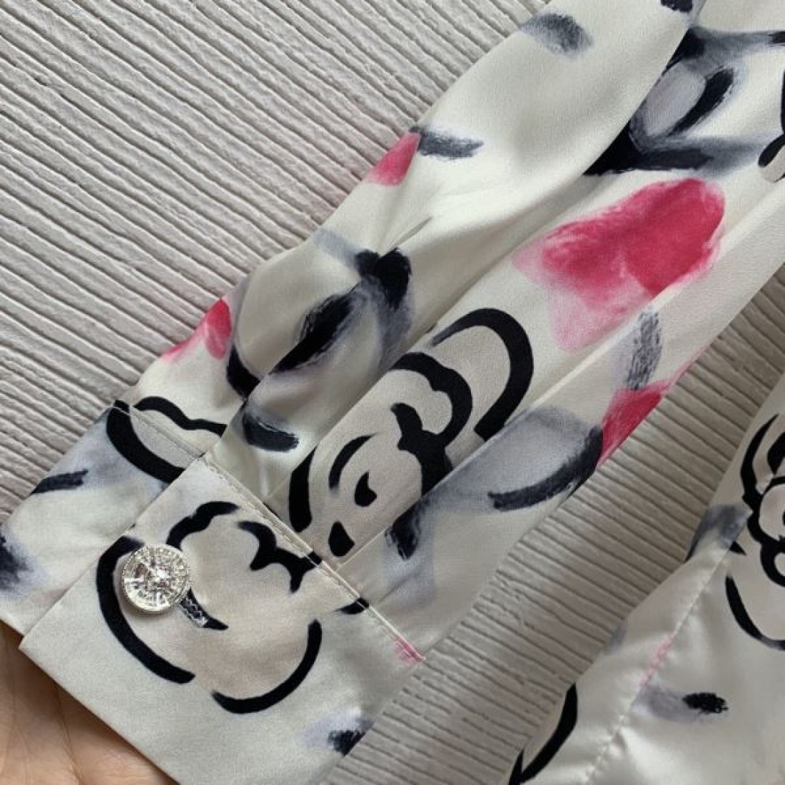 特別仕様 CHANEL シャネル コピー 長袖シャツ 最旬アイテム