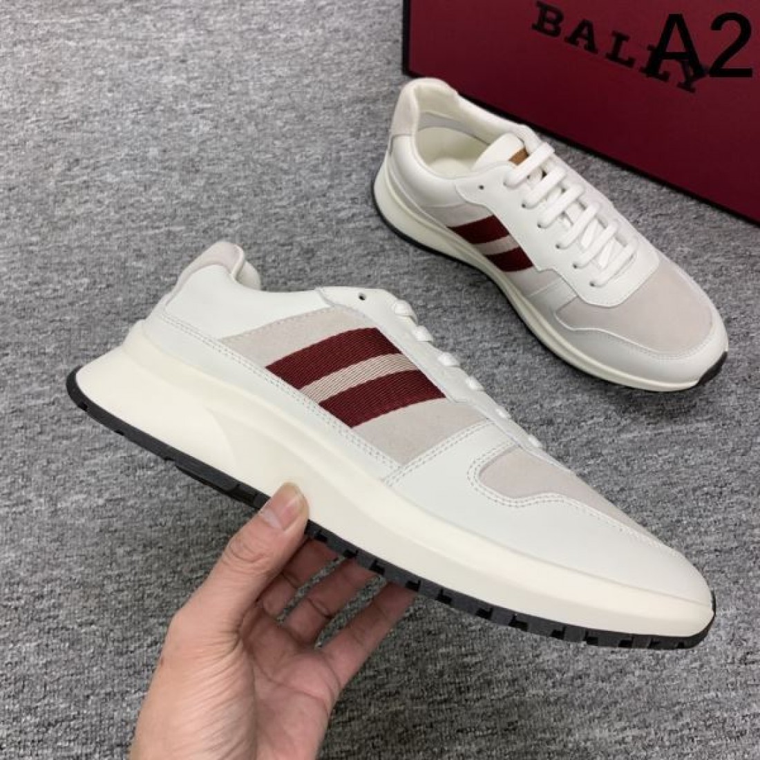 BALLY 休日にも映える快適でスマートな バリー コピー スニーカー 人気急上昇中