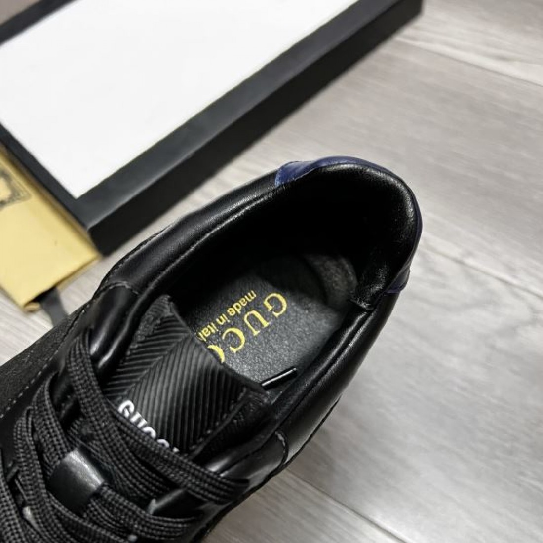 快適な履き心地 GUCCI グッチ コピー スニーカー シンプルで上質な