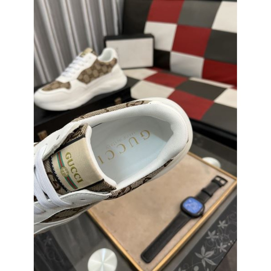 グッチ コピー スニーカー GUCCI都会的でスマートなデザインが魅力