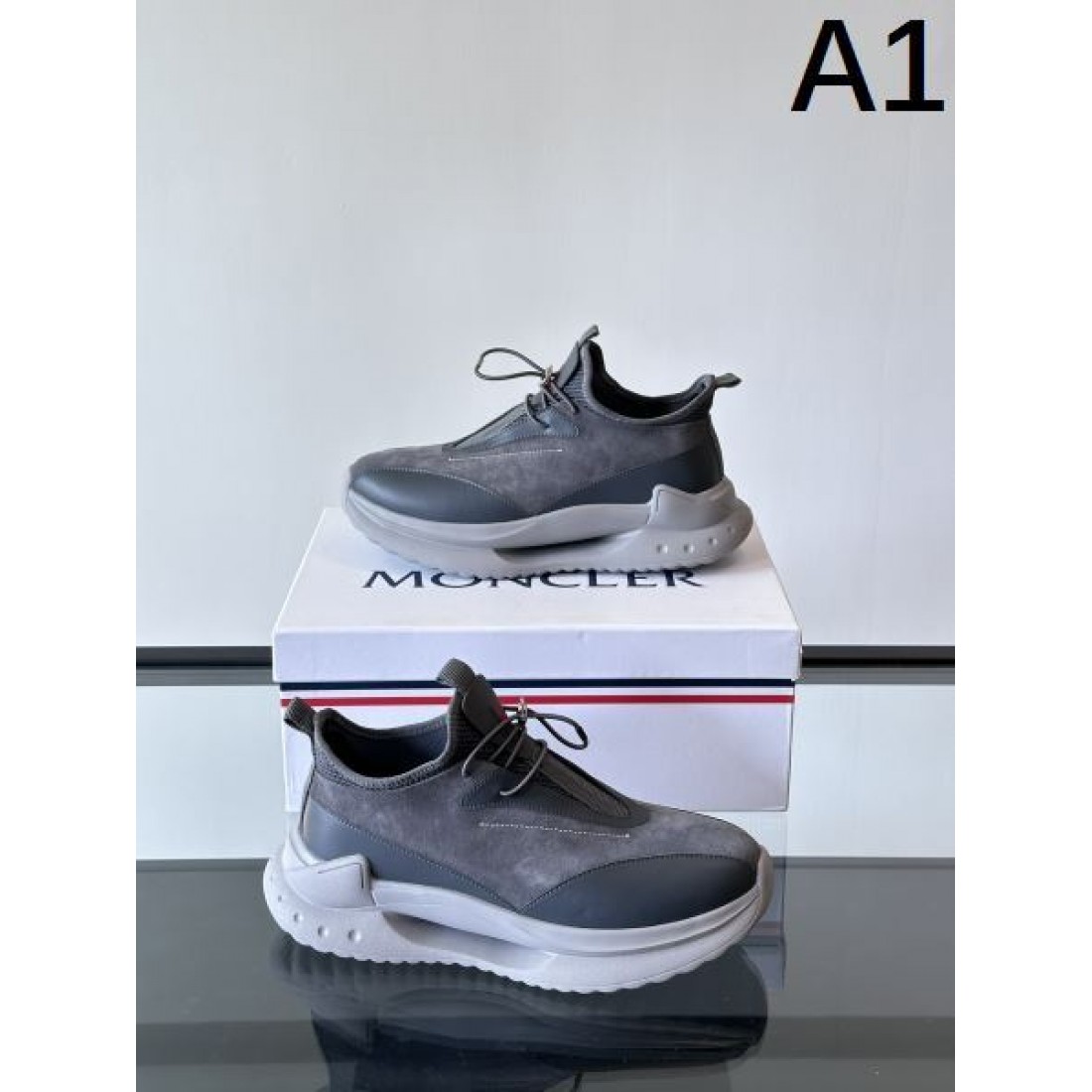 MONCLER モンクレール コピー スニーカー 快適で軽やかな印象を与える注目の一足