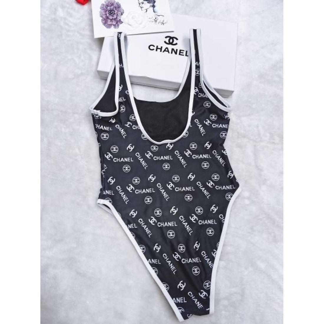 CHANEL シャネル コピー 水着 エレガントな雰囲気