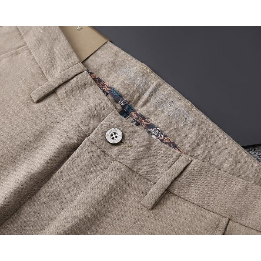 リピート率高め BURBERRY スーパーコピー カジュアルパンツ スタイリッシュな逸品