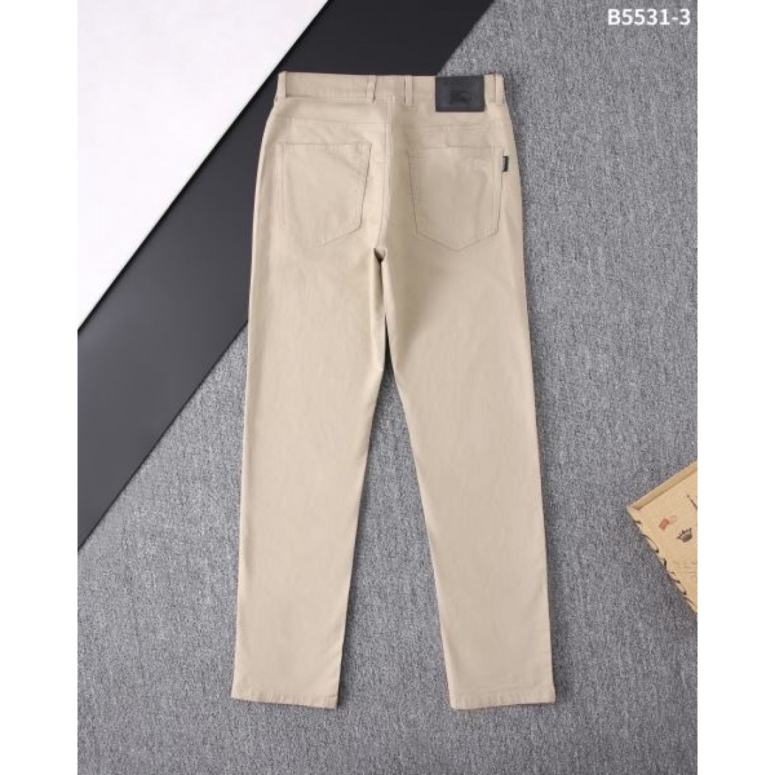 シックな色合い BURBERRY スーパーコピー カジュアルパンツ 売り切れ必至