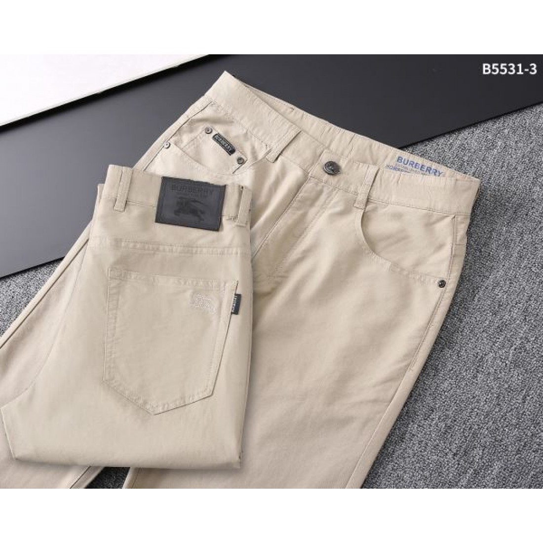 シックな色合い BURBERRY スーパーコピー カジュアルパンツ 売り切れ必至