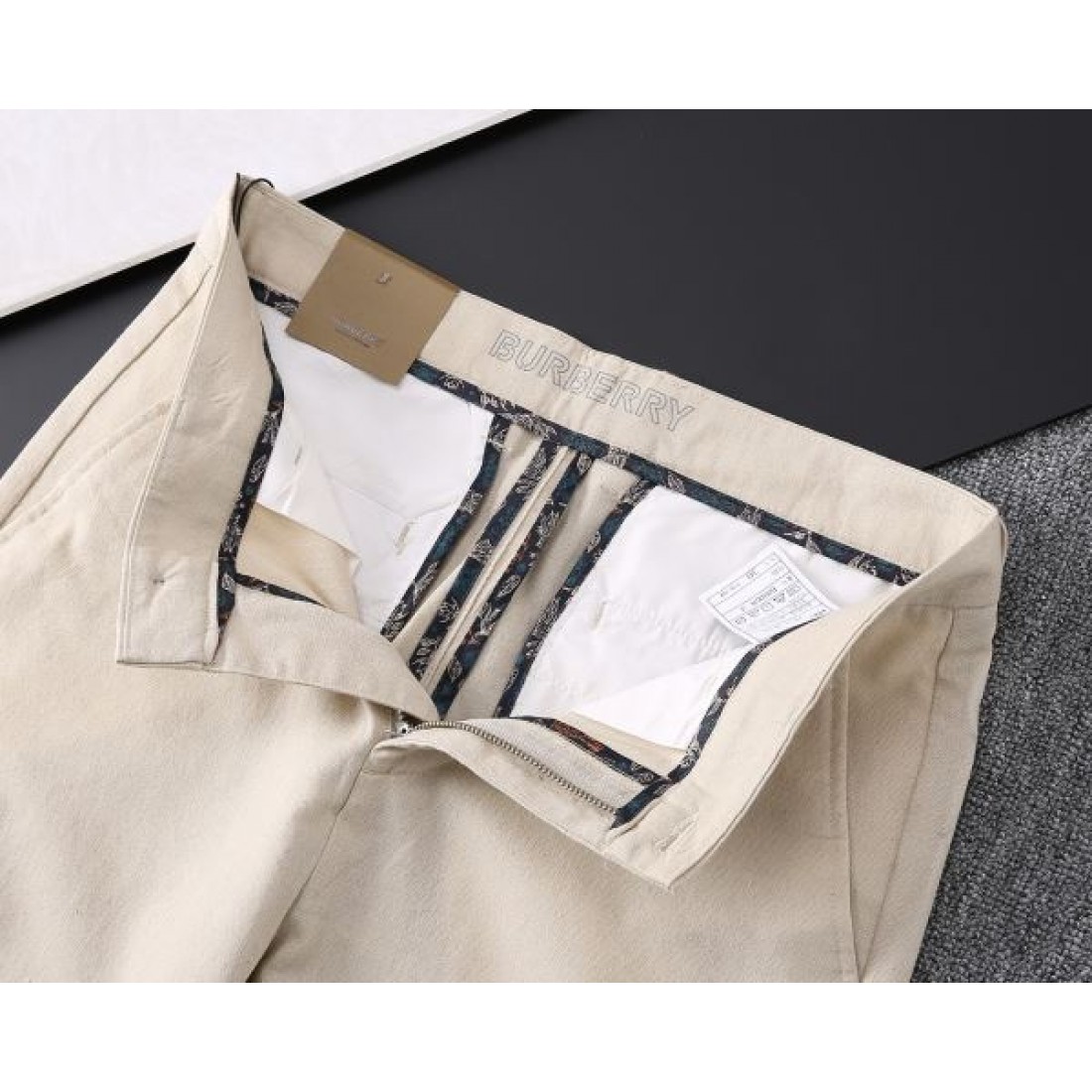 個性派アイテム BURBERRY スーパーコピー カジュアルパンツ セールでお勧め