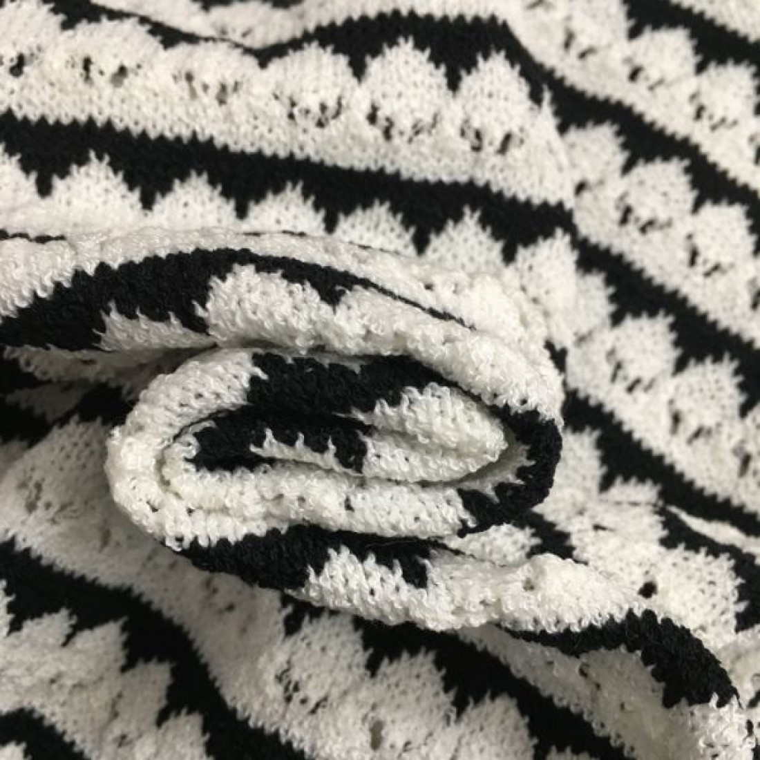 CHANEL スーパーコピー ストライプ半袖 ロゴ 着心地のいいサイズ感 シャネル
