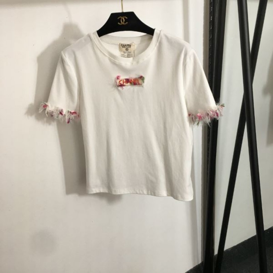 CHANEL スーパーコピー 半袖Tシャツ ロゴ 愛用者がとっても多い シャネル
