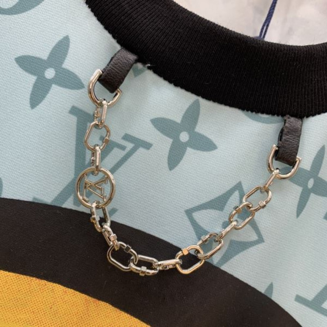 LOUIS VUITTON スーパーコピー 半袖Tシャツ ロゴ 今大注目ブランド ルイヴィトン