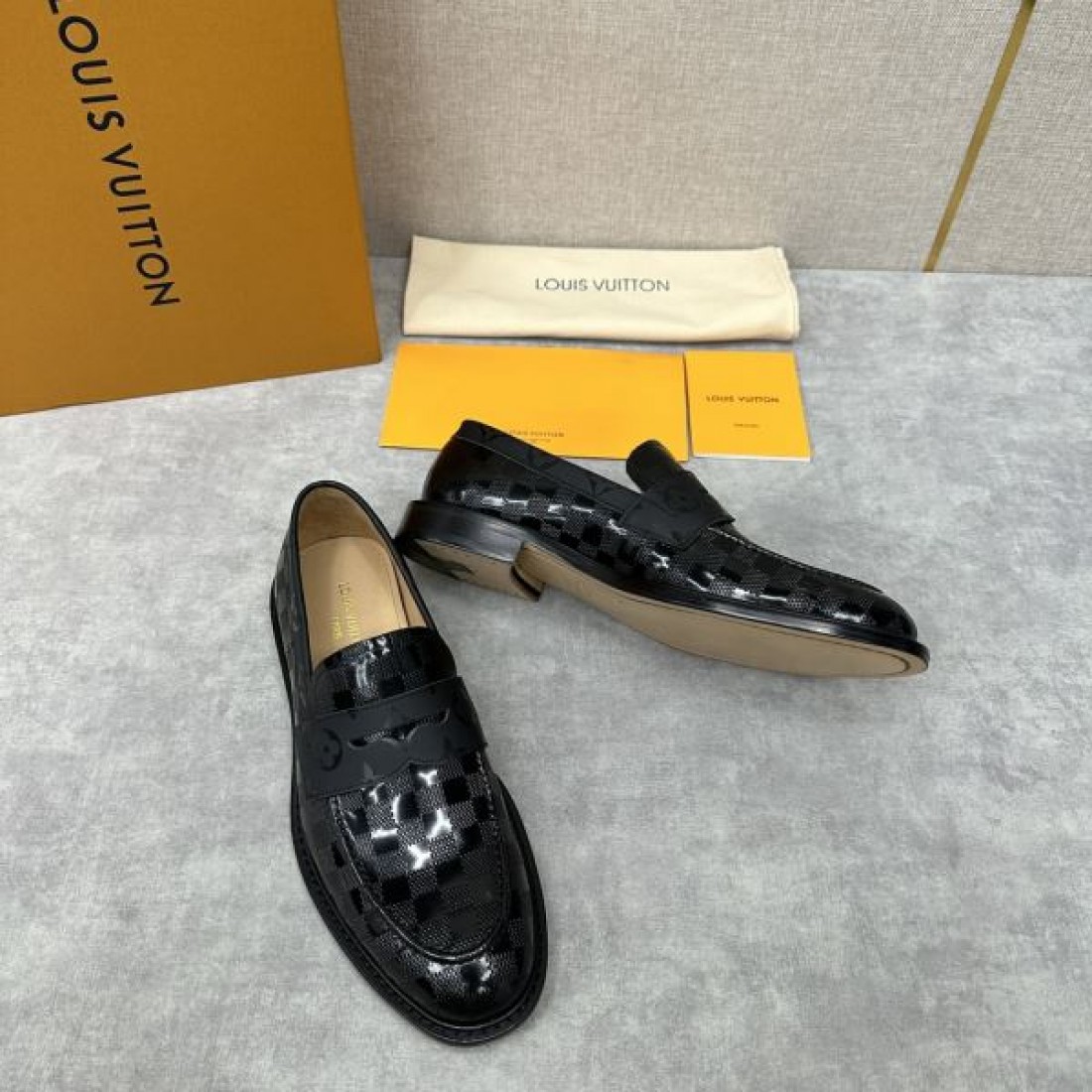 スタイリッシュ LOUIS VUITTON コピー ビジネスシューズ ルイヴィトンで魅せる