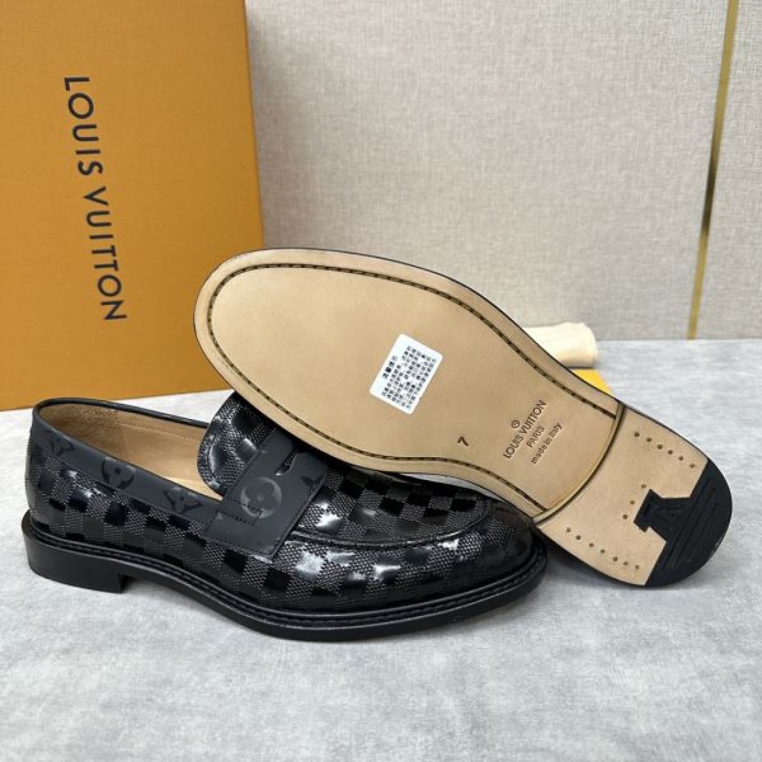 スタイリッシュ LOUIS VUITTON コピー ビジネスシューズ ルイヴィトンで魅せる