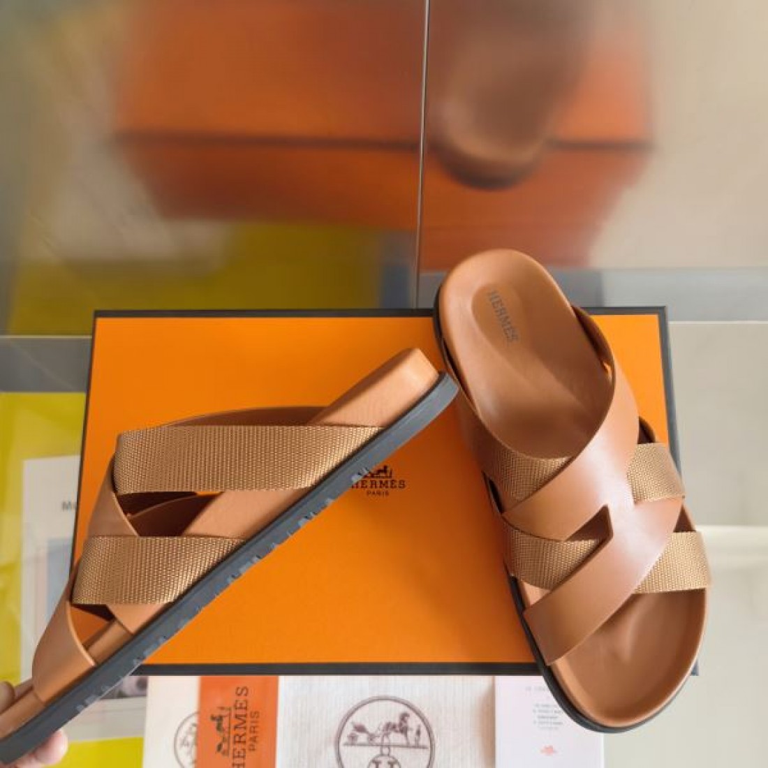 上質で気品に満ちた エルメス コピー サンダル HERMES 話題のマストアイテム