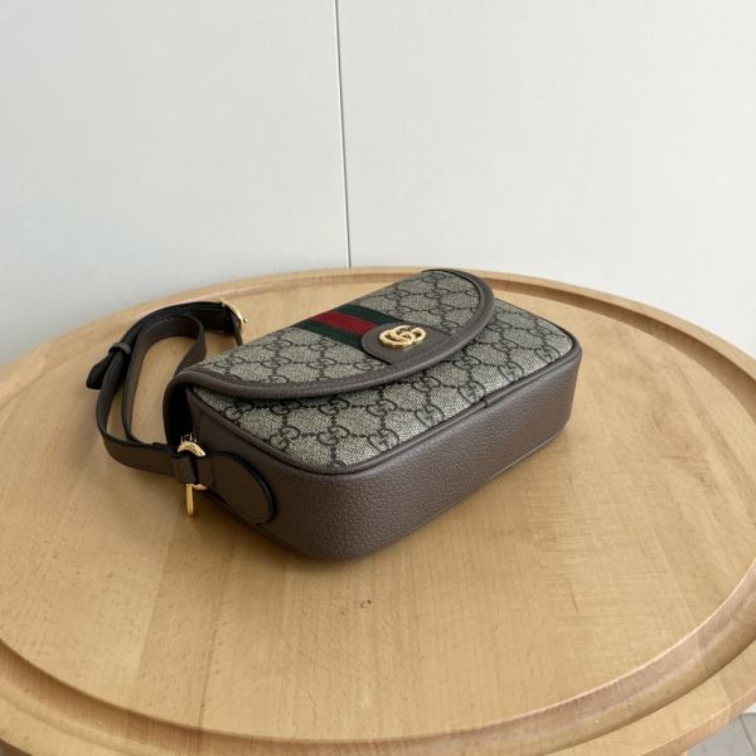 GUCCI スーパーコピー トートバッグ ロゴ 今すぐ買えちゃう グッチ