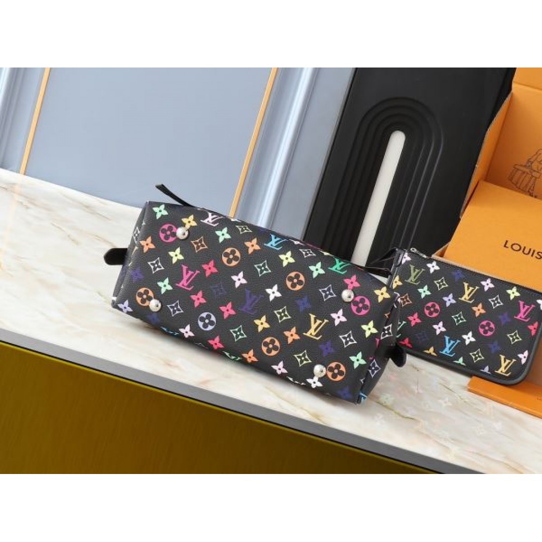 YSL イヴ サンローラン コピー トートバッグ セールで格安 SAINT LAURENT