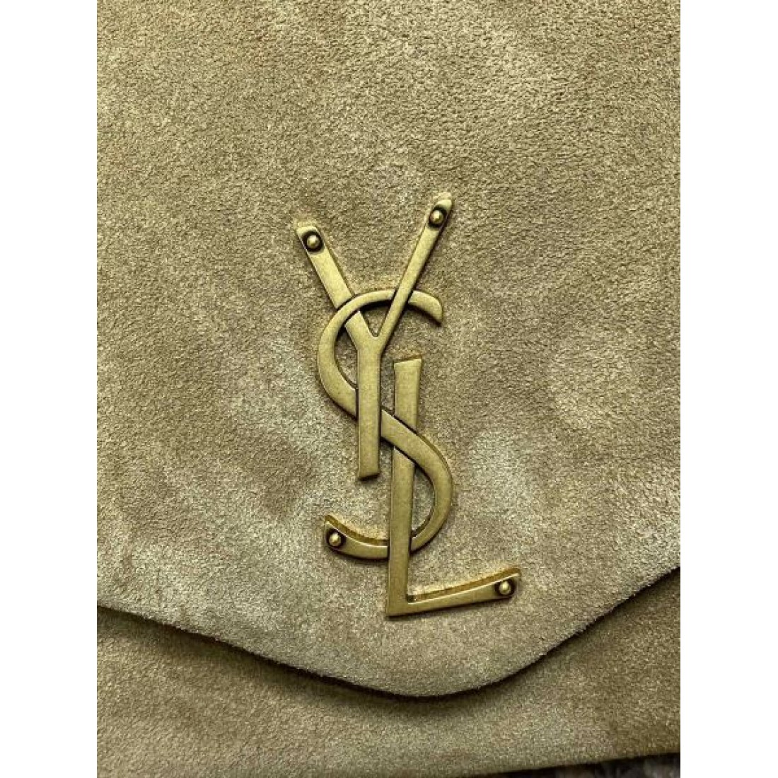 優雅さ溢れる YSL イヴ サンローラン コピー ショルダーバッグ 洗練された魅力