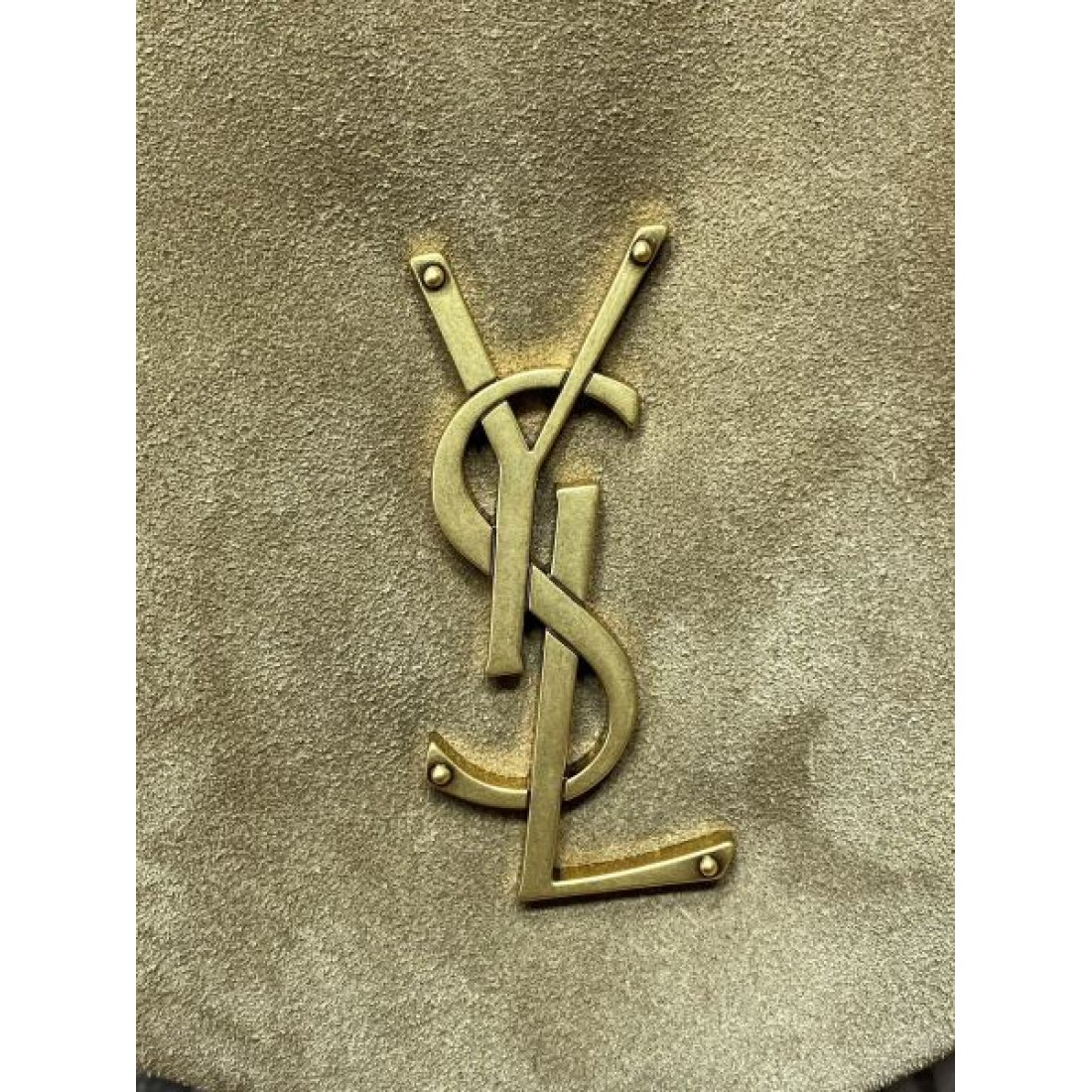 YSL イヴ サンローラン コピー ショルダーバッグ モダンでエレガントなスタイル