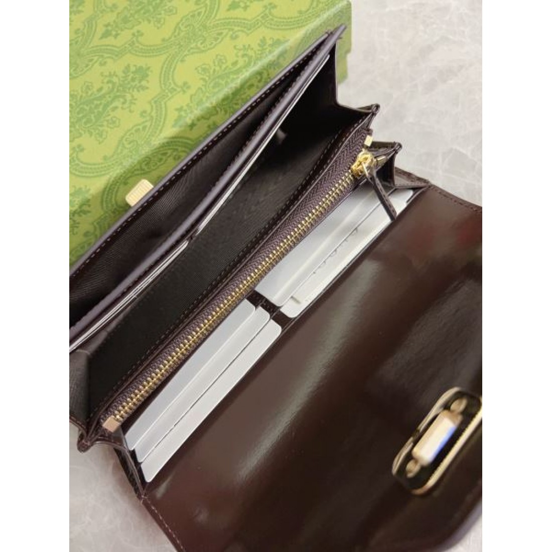 GUCCI グッチ コピー 長財布 上品でスマートな 洗練されたデザイン