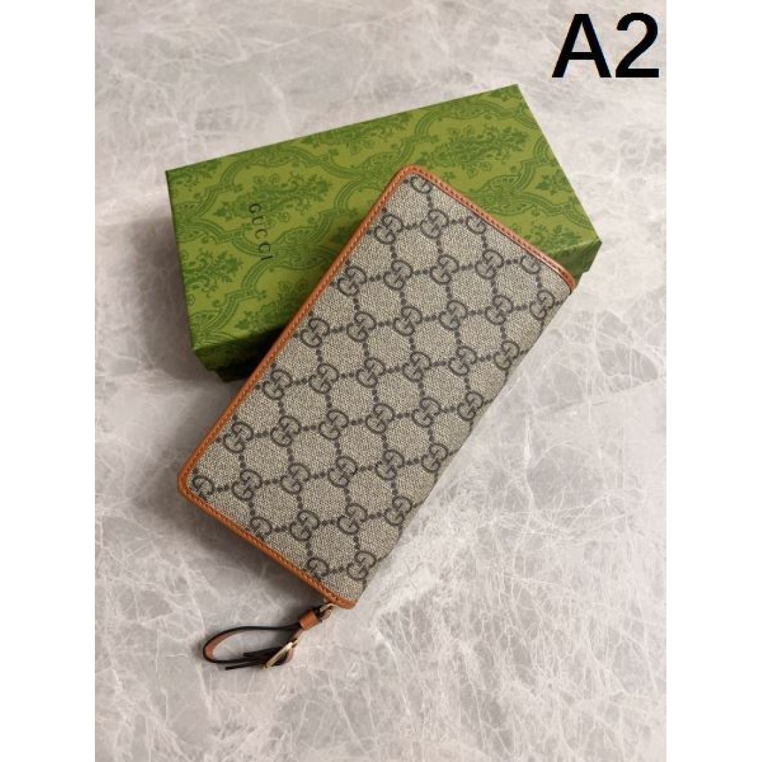 GUCCI グッチ コピー 長財布 洗練された軽やかな印象と上質な素材感