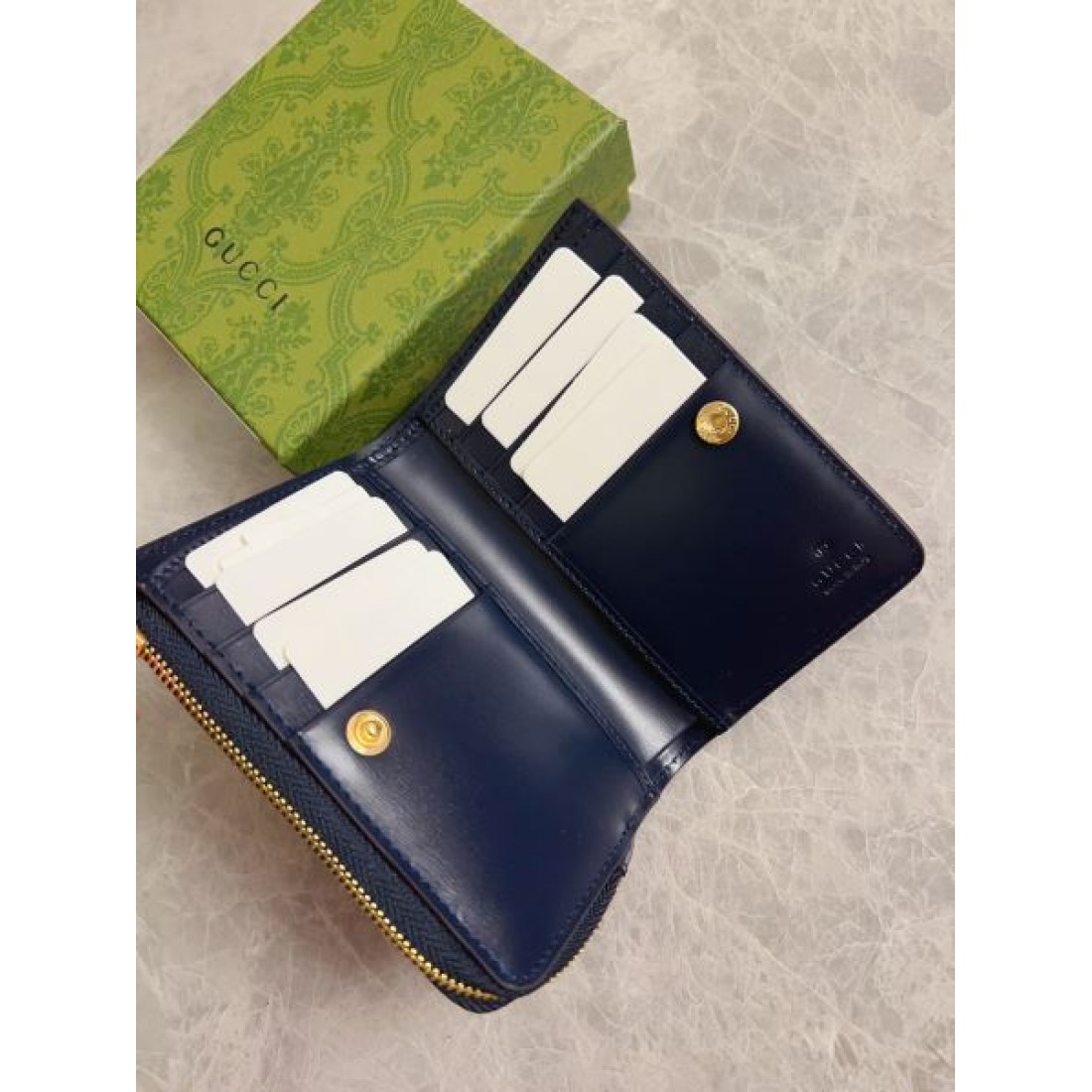 機能的でスマートな GUCCI グッチ コピー カードケース 上品な素材感