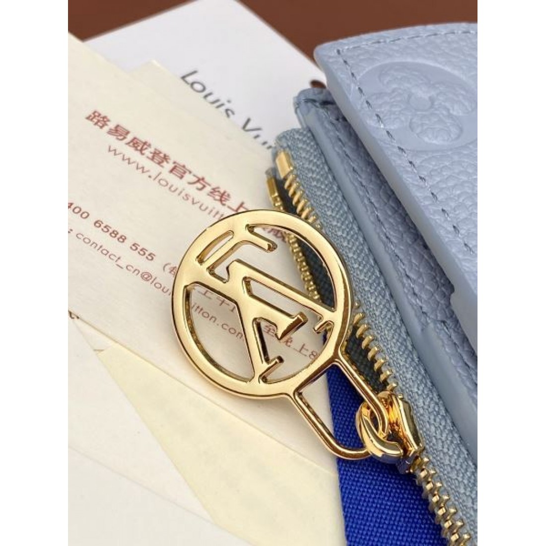 LOUIS VUITTON ルイヴィトン コピー 二つ折り財布 スマートで上品な 軽やか