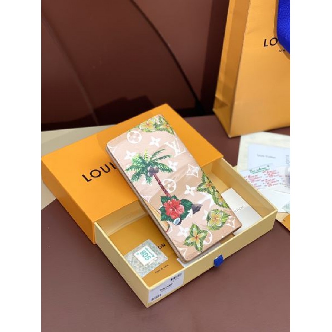 LOUIS VUITTON ルイヴィトン コピー 長財布 モダンで落ち着いた