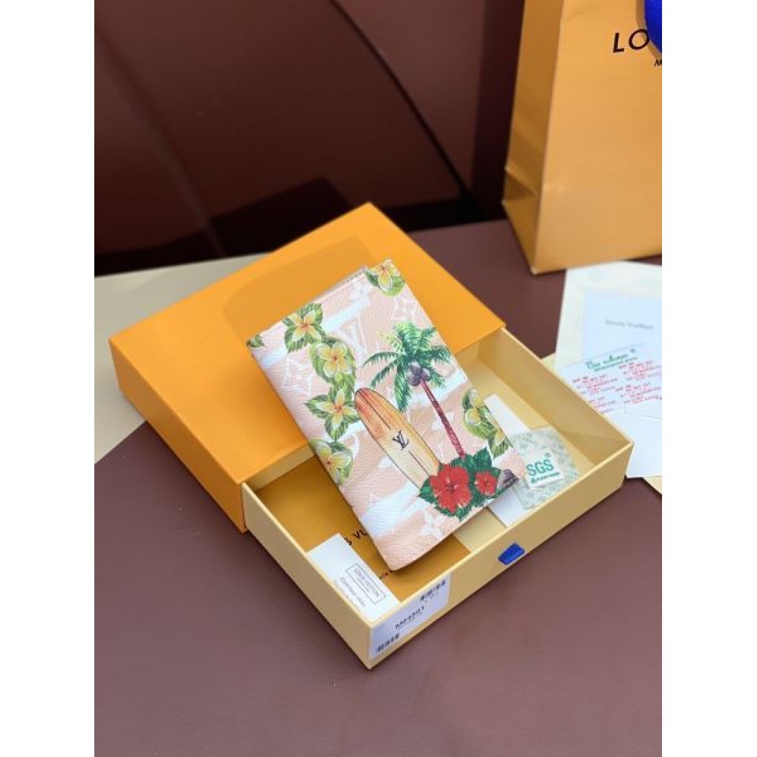 洗練されたスリムな LOUIS VUITTON ルイヴィトン コピー カードケース