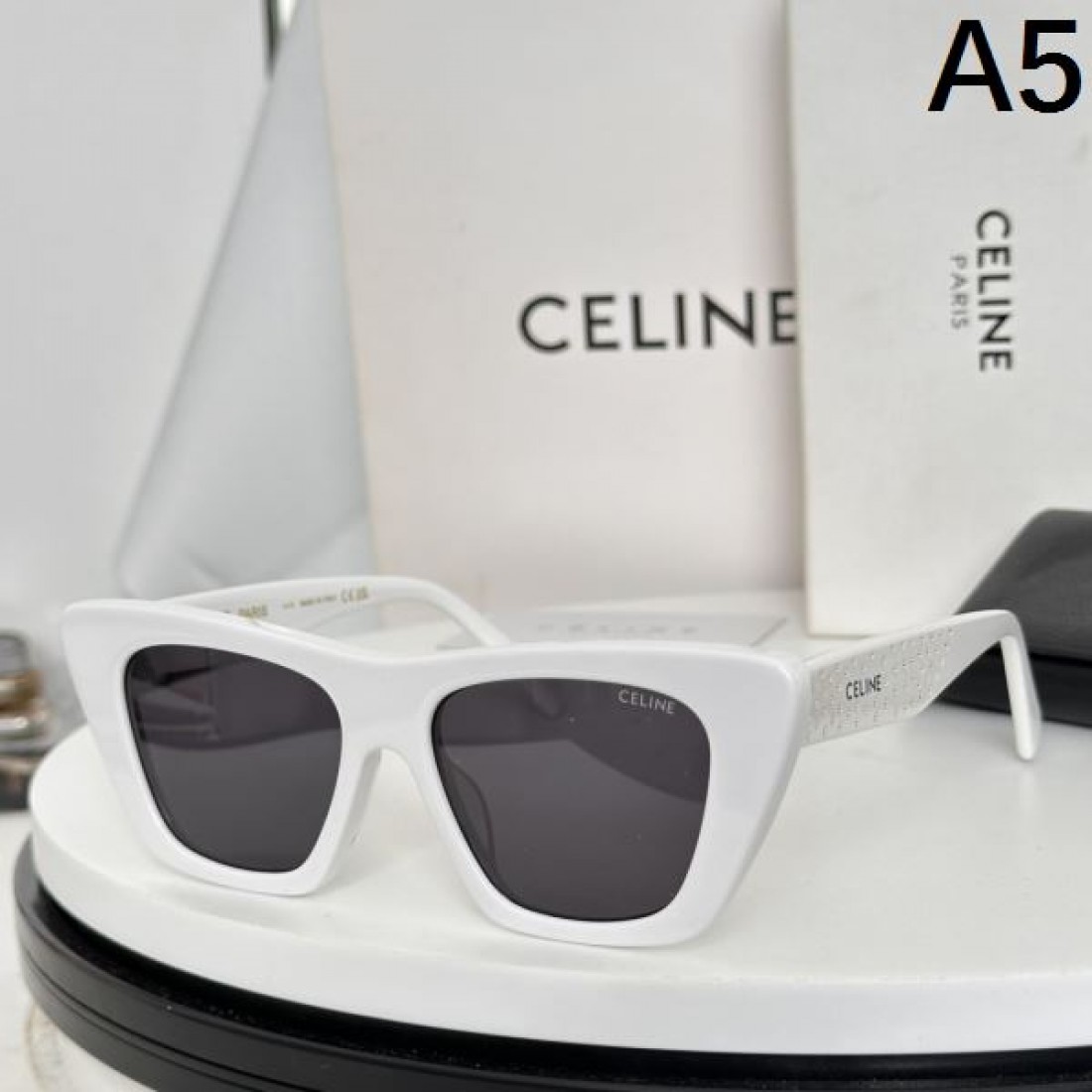 優雅な 高級感ある セリーヌ スーパーコピー サングラス CELINE 大人っぽい