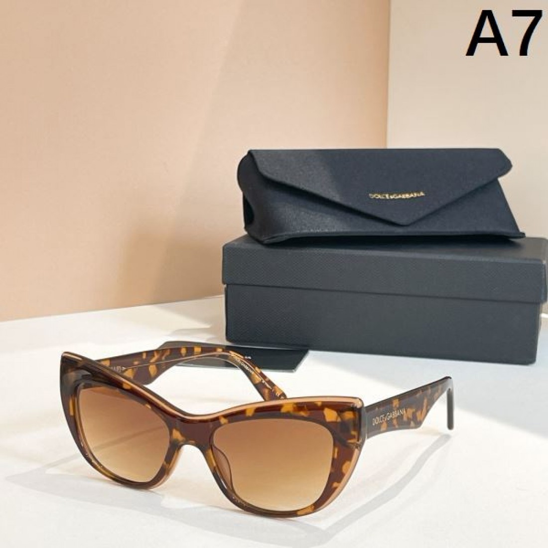 ラグジュアリー感満載 DOLCE＆GABBANA ドルチェ＆ガッバーナ コピー サングラス こだわり抜かれた逸品