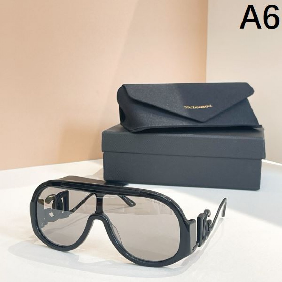洗練された美しさ DOLCE＆GABBANA ドルチェ＆ガッバーナ コピー サングラス 大人の魅力溢れる