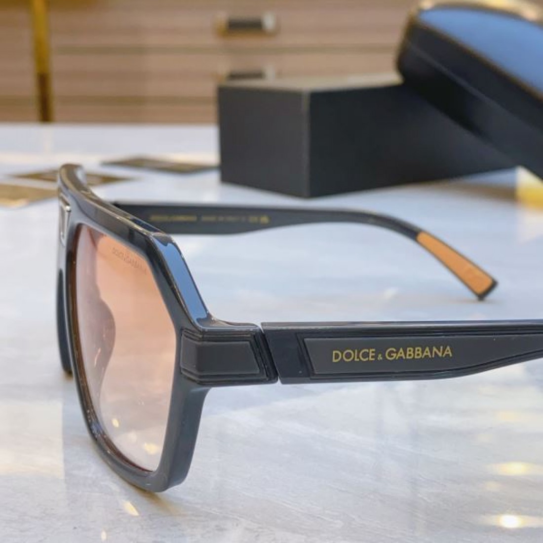 SNS映え抜群 DOLCE＆GABBANA ドルチェ＆ガッバーナ コピー サングラス スタイリッシュなスタイル