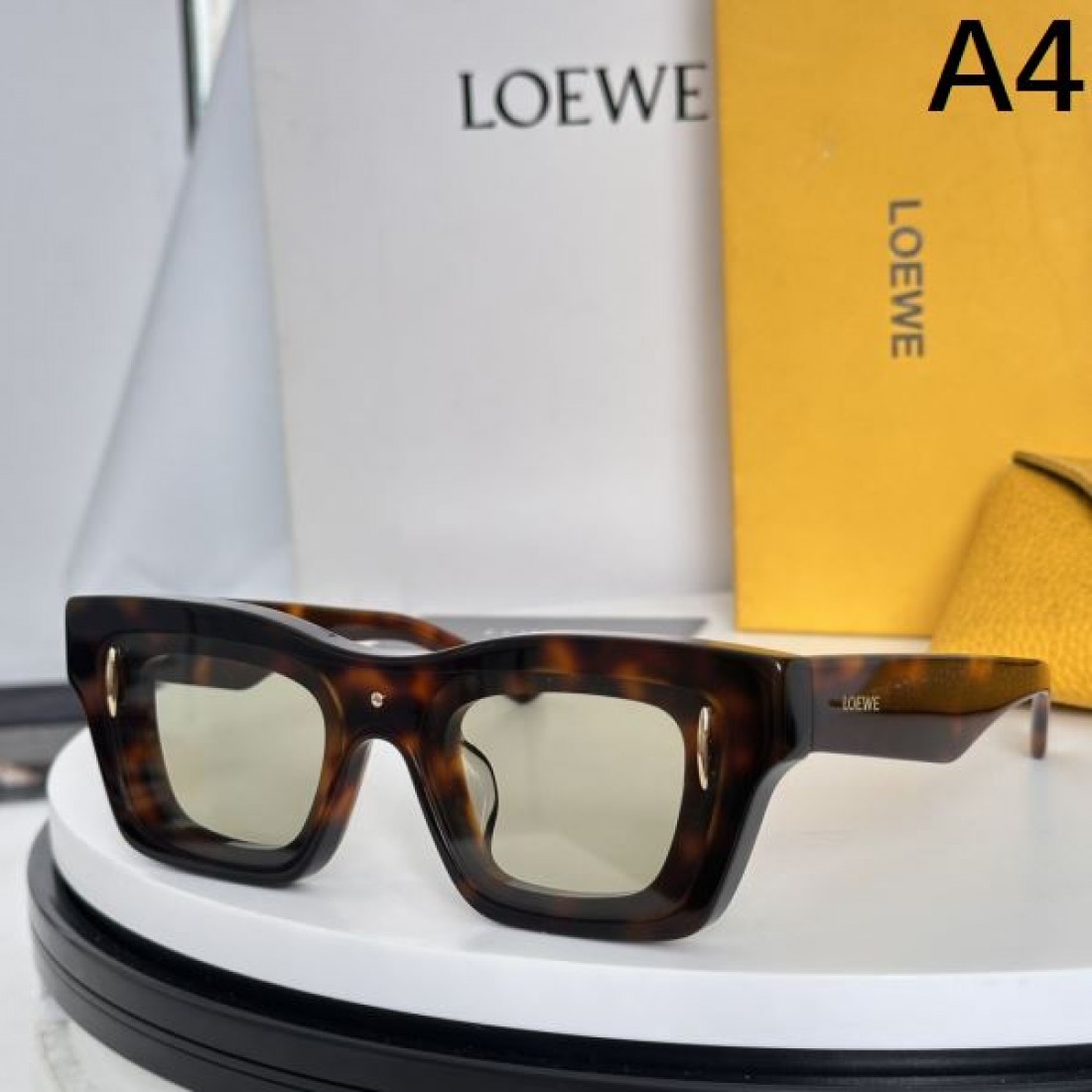 スタイリッシュなスタイル LOEWE ロエベ コピー サングラス 一瞬で華やぐ