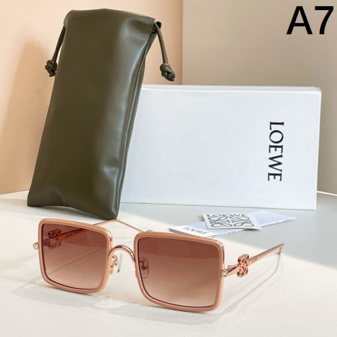  オンリーワンの逸品 LOEWE ロエベ コピー サングラス スタイリッシュな逸品