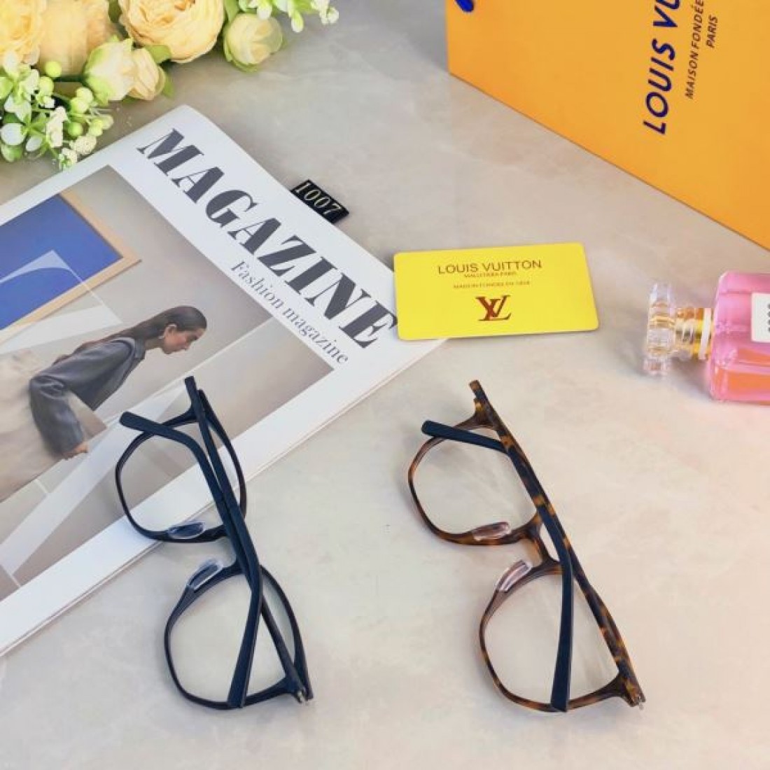 上品 LOUIS VUITTON 知的な雰囲気漂う ルイヴィトン コピー 透明サングラス