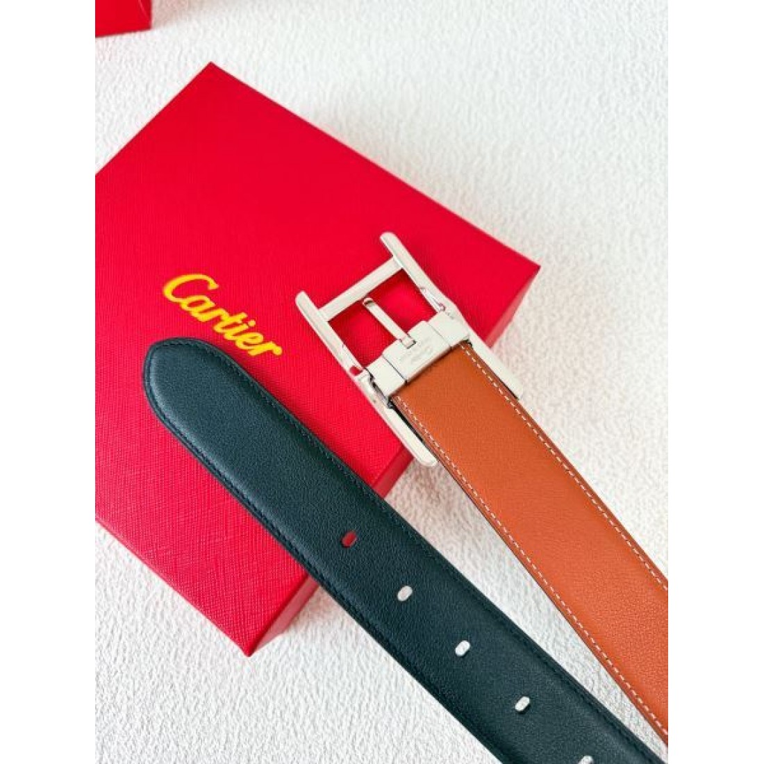 CARTIER カルティエ　スーパーコピー ベルト ラグジュアリーで 精巧