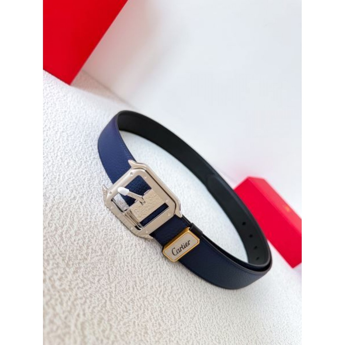洗練された存在感 CARTIER カルティエ　スーパーコピー ベルト 大人の魅力