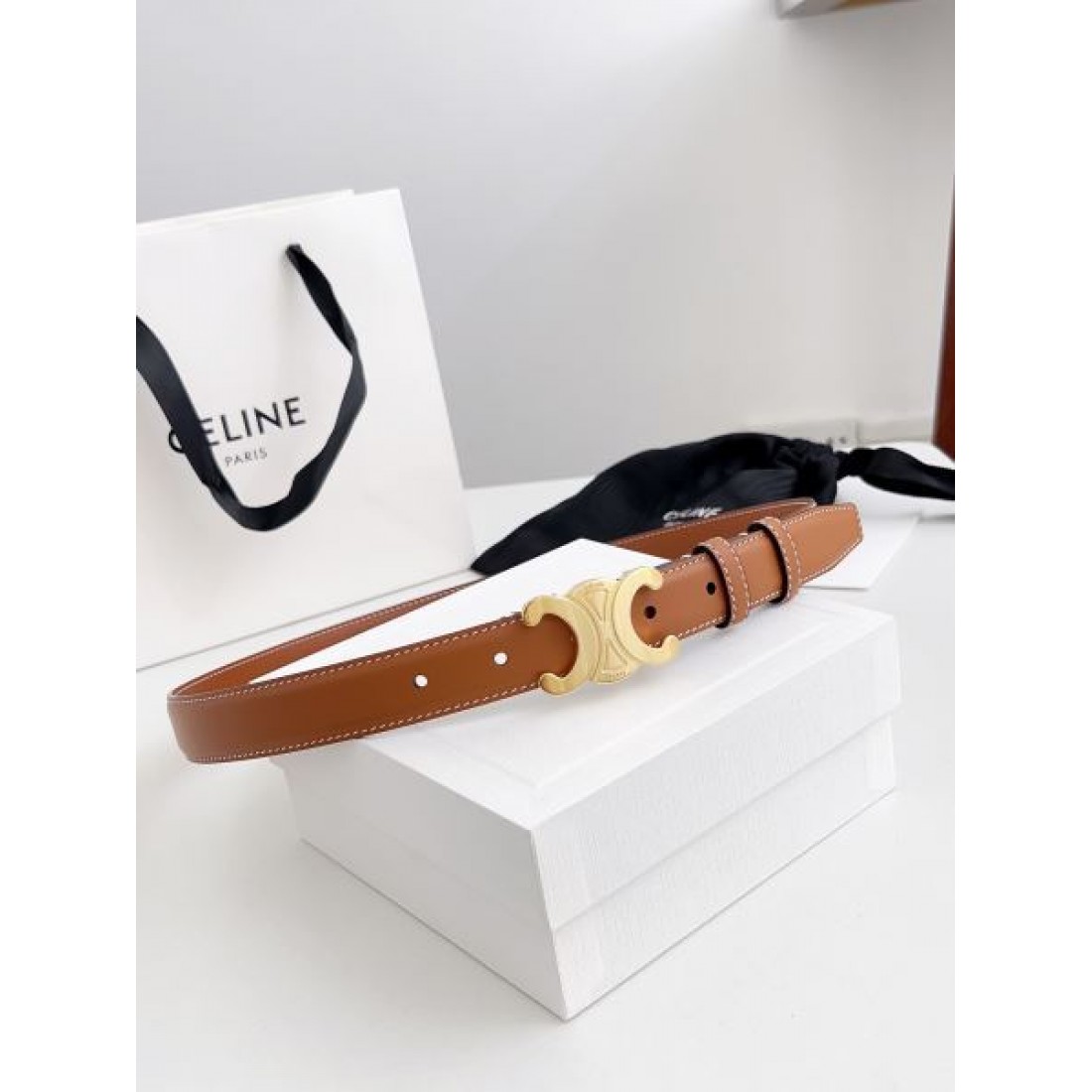 洗練されたムード漂う CELINE セリーヌ コピーベルト 上質な