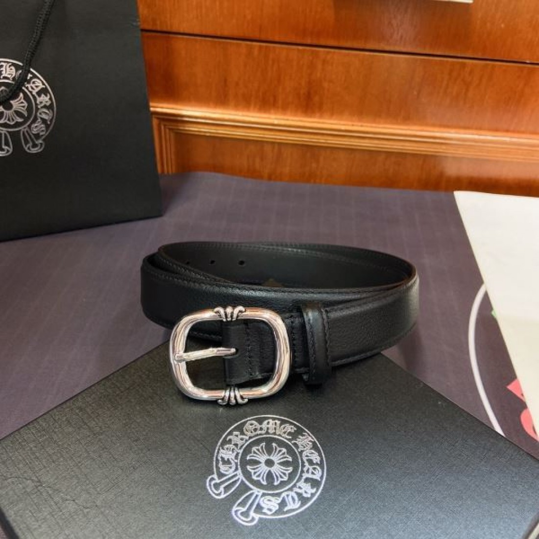 タフで存在感抜群 クロムハーツ コピー ベルト を纏い CHROME HEARTS