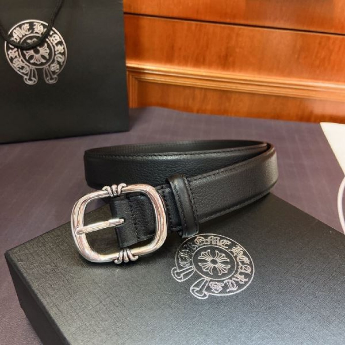 タフで存在感抜群 クロムハーツ コピー ベルト を纏い CHROME HEARTS