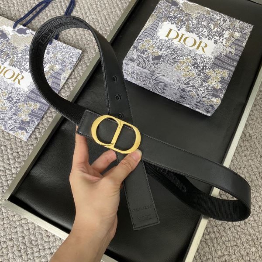 人気急上昇の DIOR ディオール スーパーコピー ベルト 魅力アップ