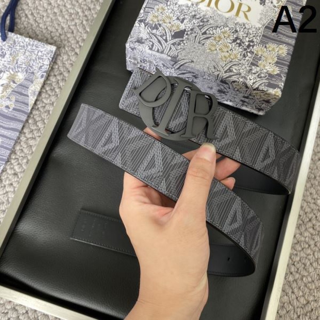 高級感ただよう ラグジュアリーな DIOR ディオール スーパーコピー ベルト