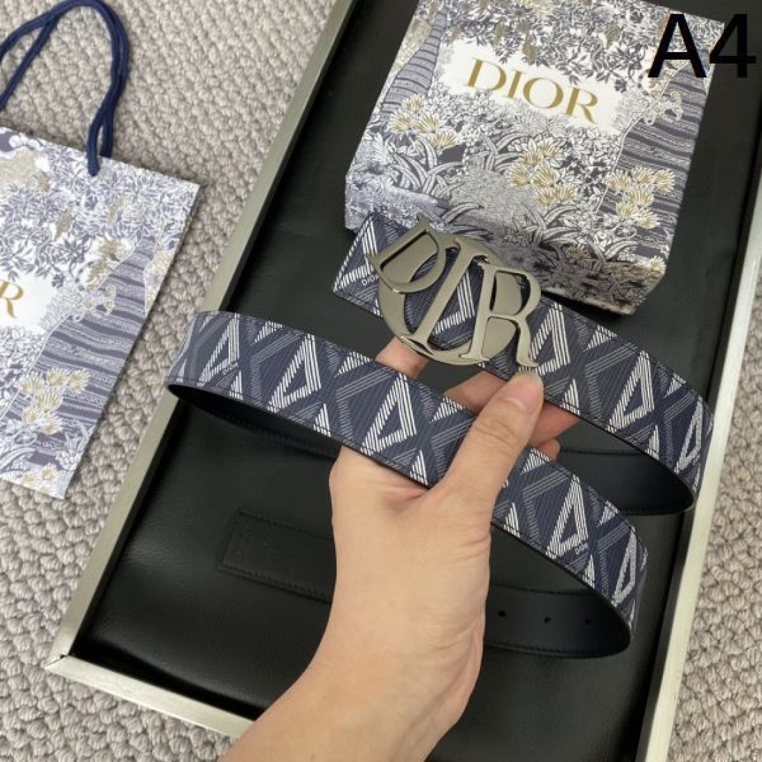 高級感ただよう ラグジュアリーな DIOR ディオール スーパーコピー ベルト